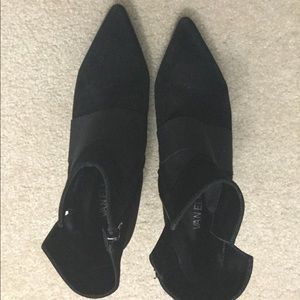 Black shoes mint condition slightly used